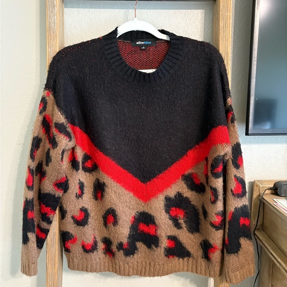 aliceblue funky leopard sweater - Picture 3 of 6